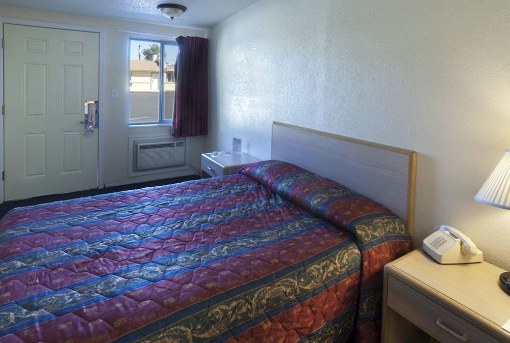 American Executive Inn Меса Номер фото