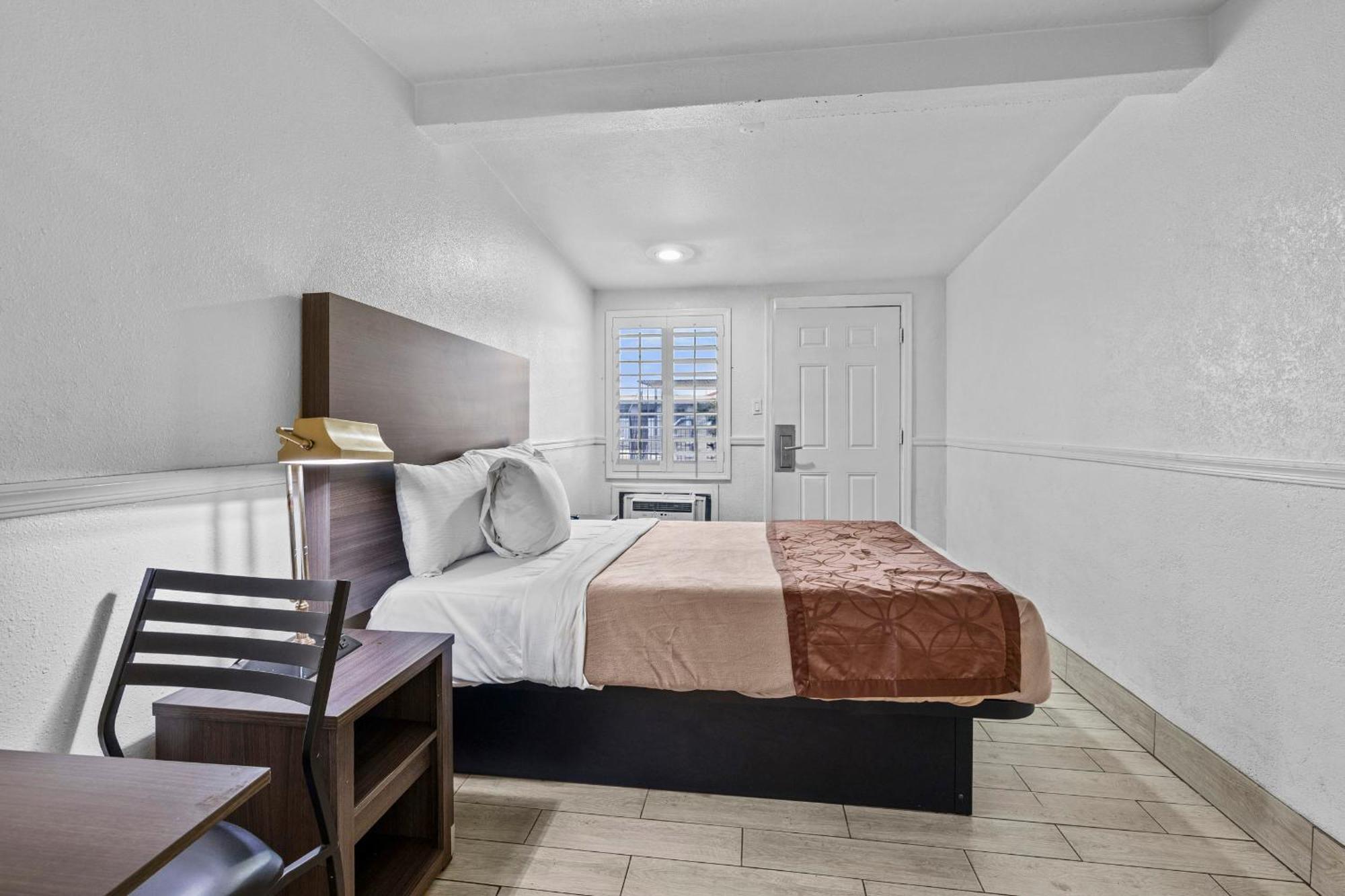 American Executive Inn Меса Экстерьер фото