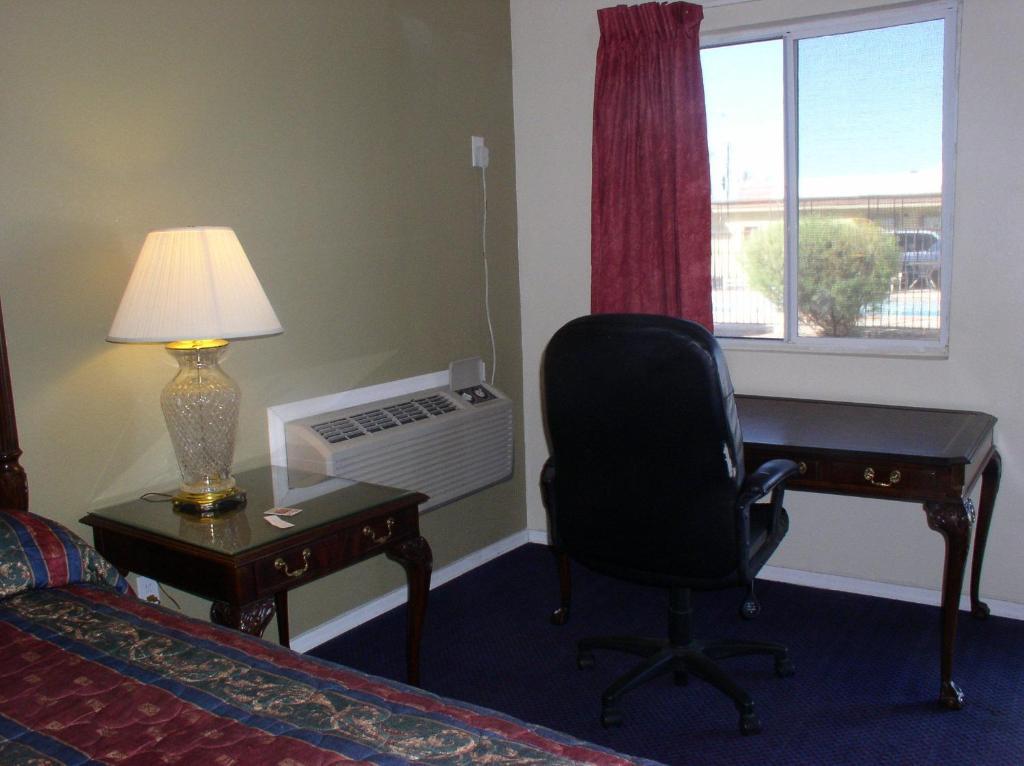American Executive Inn Меса Экстерьер фото